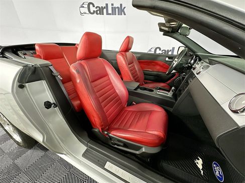 Used 2005 Ford Mustang GT Premium image 29