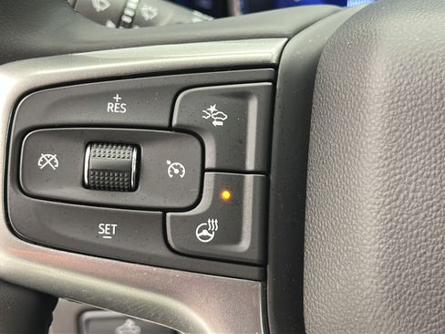 Used 2024 Chevrolet Silverado 1500 LT AWD/4WD image 18