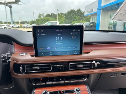 Used 2024 Lincoln Aviator Reserve w/ Equipment Group 201A AWD/4WD image 15
