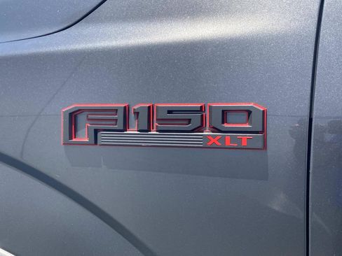 Used 2019 Ford F150 XLT w/ Equipment Group 302A Luxury AWD/4WD image 11
