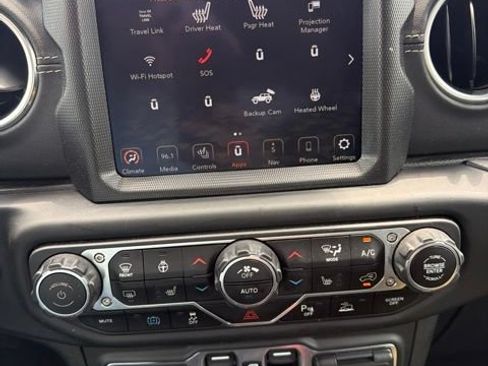 Used 2021 Jeep Wrangler Unlimited Sahara w/ Cold Weather Group AWD/4WD image 16