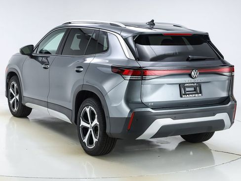 New 2025 Volkswagen Tiguan SE image 45