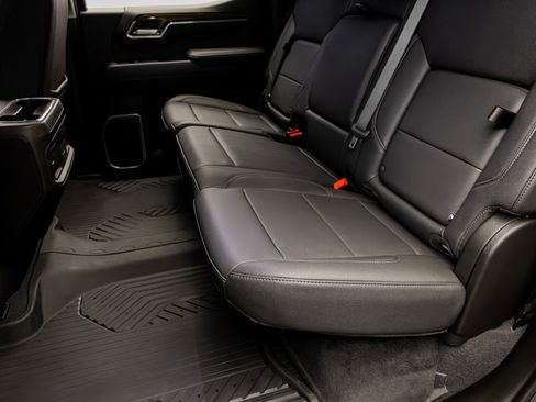 Used 2024 Chevrolet Silverado 1500 LT AWD/4WD image 35