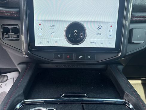 Used 2023 Ford Expedition Max Limited AWD/4WD image 19