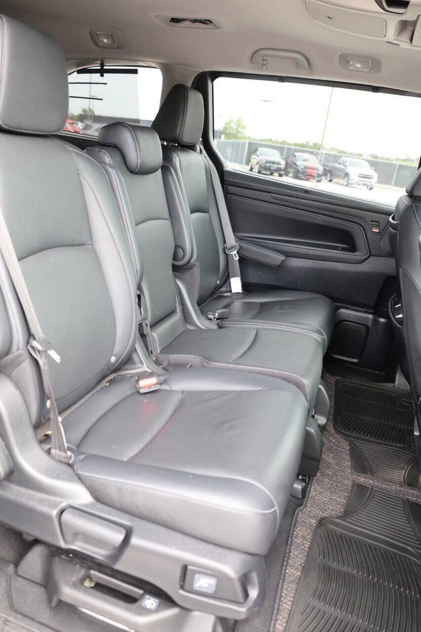 Used 2023 Honda Odyssey Touring image 16
