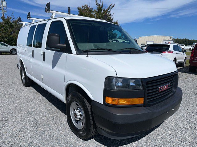 Used 2024 GMC Savana 2500 w/ Driver Convenience Package RWD image 4