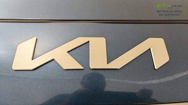 Used 2023 Kia Niro Wind FWD image 31