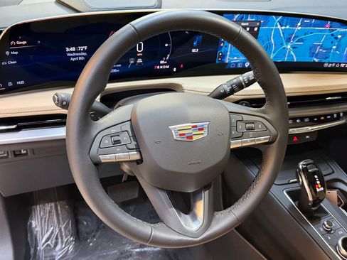 Certified 2025 Cadillac XT4 Premium Luxury FWD image 15