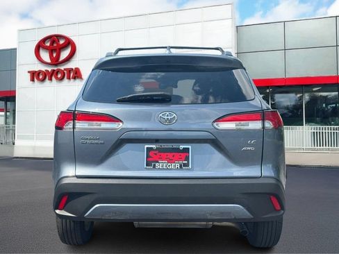 Used 2024 Toyota Corolla Cross LE AWD/4WD image 7