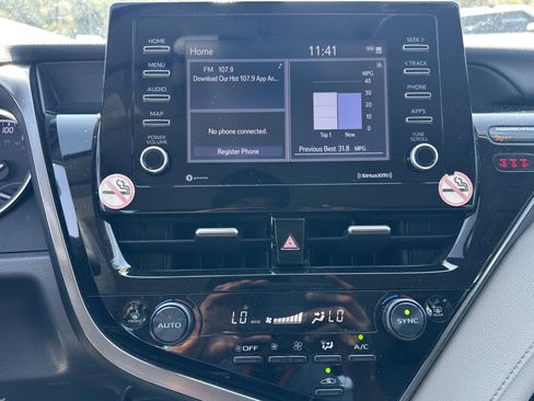 Used 2023 Toyota Camry LE image 28