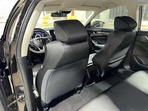 Used 2019 Honda Accord LX image 37