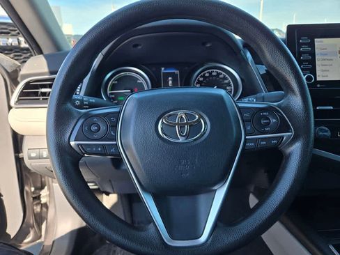 Used 2022 Toyota Camry LE image 21