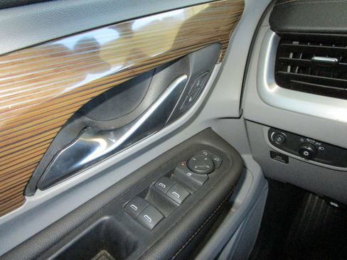 Used 2019 GMC Terrain SLE image 26