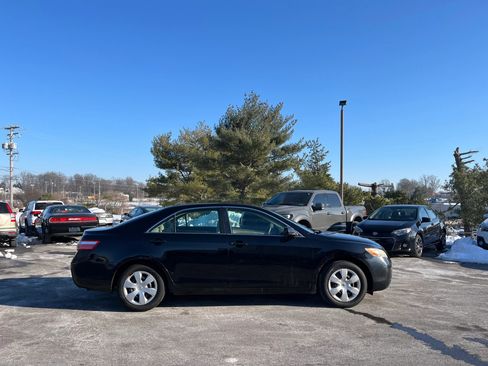 Used 2009 Toyota Camry image 26