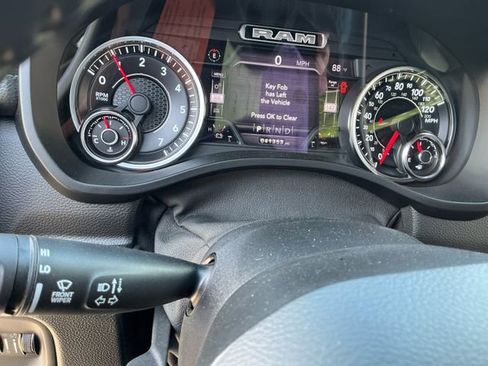 Used 2020 RAM 1500 Laramie w/ Sport Appearance Package AWD/4WD image 25