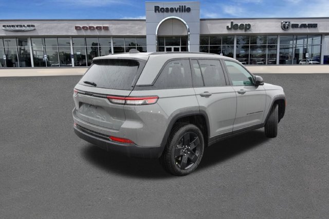 New 2027 Jeep Grand Cherokee Laredo X AWD/4WD image 3