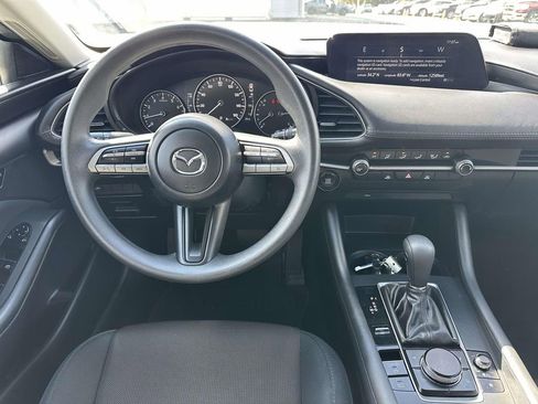 Used 2019 MAZDA MAZDA3 Base image 10