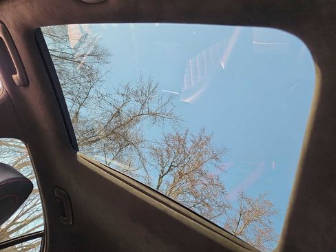 Used 2022 Genesis G70 3.3T w/ Sport Prestige Package image 14