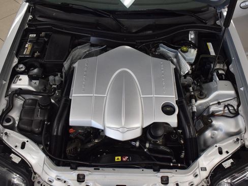 Used 2008 Chrysler Crossfire Limited image 47