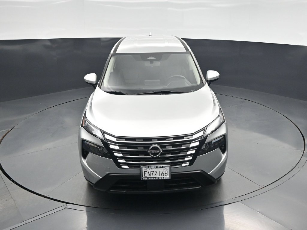 Used 2024 Nissan Rogue SV AWD/4WD image 36