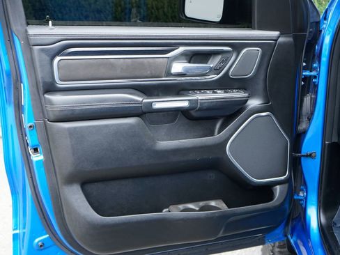 Used 2023 RAM 1500 Laramie AWD/4WD image 15