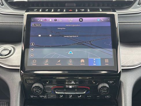 Used 2022 Jeep Grand Cherokee L Limited image 29