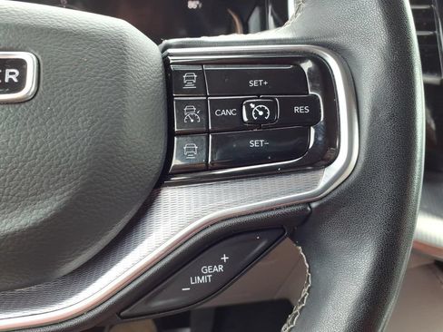 Used 2023 Jeep Grand Wagoneer 4WD image 30