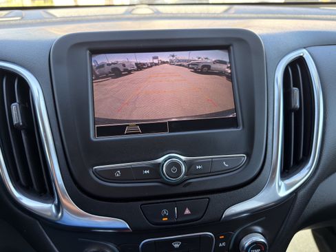 Used 2022 Chevrolet Equinox LT w/ LPO, Cargo Package FWD image 36