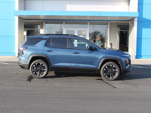 New 2026 Chevrolet Equinox RS image 3