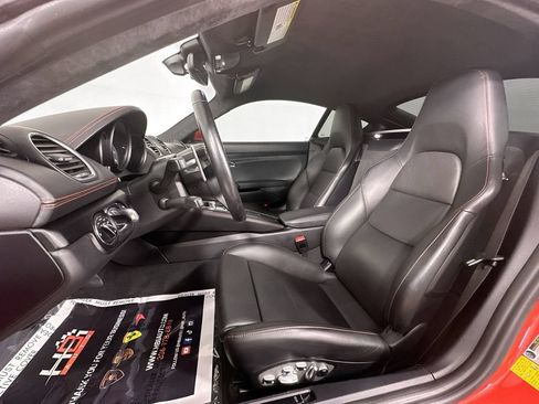 Used 2018 Porsche 718 Cayman S RWD image 15
