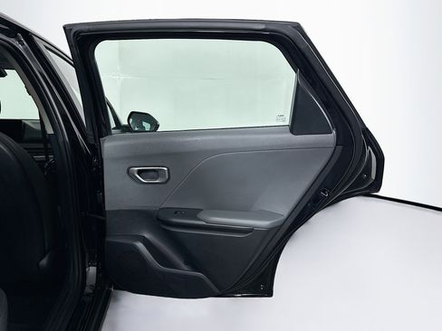 Used 2025 Kia K4 FWD image 28