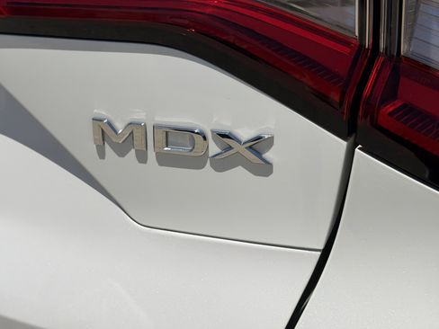 Used 2024 Acura MDX w/ Technology Package AWD/4WD image 10
