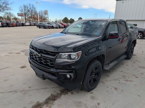 Used 2021 Chevrolet Colorado LT w/ Redline Special Edition image 21