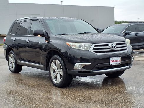 Used 2013 Toyota Highlander Limited FWD image 2