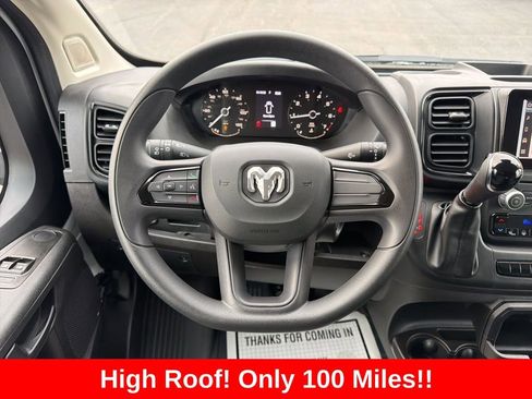 Used 2024 RAM ProMaster 2500 FWD image 17