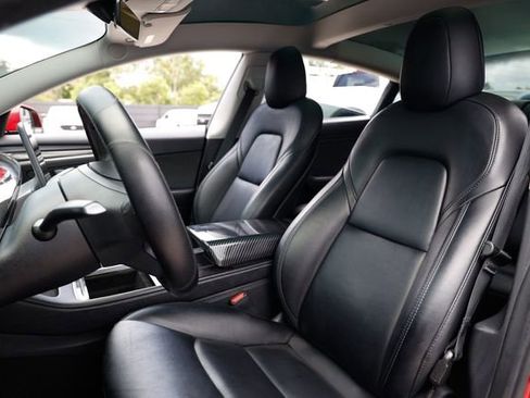 Used 2022 Tesla Model 3 Standard Range RWD image 9