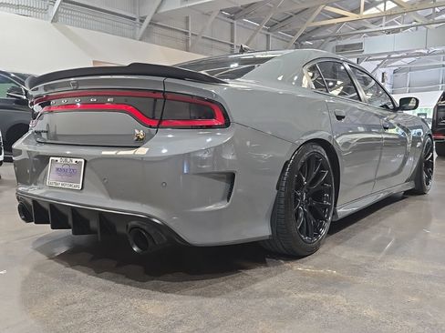 Used 2018 Dodge Charger R/T Scat Pack w/ Dynamics Package RWD image 14