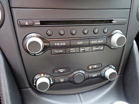 Used 2014 Nissan 370Z Touring w/ Navigation Package RWD image 19