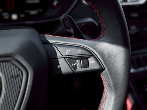 Used 2024 Lamborghini Urus S image 63