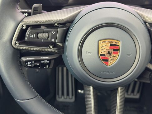 Used 2025 Porsche 911 Carrera image 20