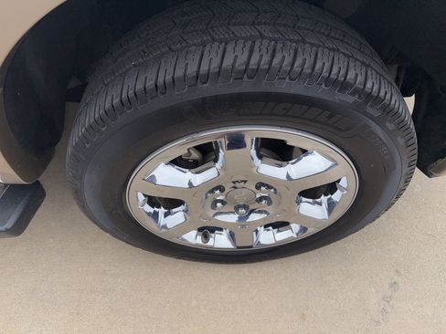 Used 2014 Ford F150 King Ranch w/ King Ranch Luxury Package image 5