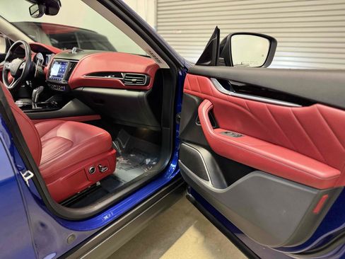 Used 2021 Maserati Levante image 57