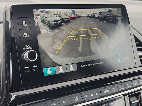 Used 2025 Honda Odyssey Sport-L image 18