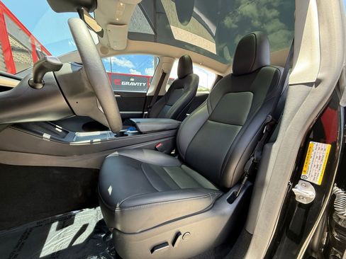 Used 2023 Tesla Model Y AWD image 15