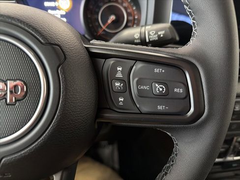 New 2026 Jeep Gladiator Sport image 10