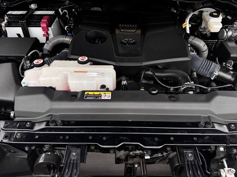 Used 2023 Toyota Tundra SR5 image 29