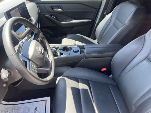 Certified 2025 Nissan Rogue SL w/ SL Premium Package AWD/4WD image 21
