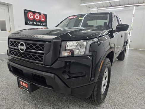 Used 2024 Nissan Frontier S w/ S Utility Package RWD image 9
