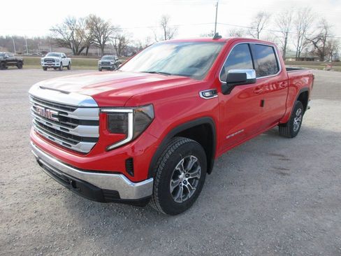 New 2026 GMC Sierra 1500 SLE image 11
