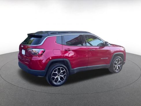Used 2025 Jeep Compass Limited AWD/4WD image 15